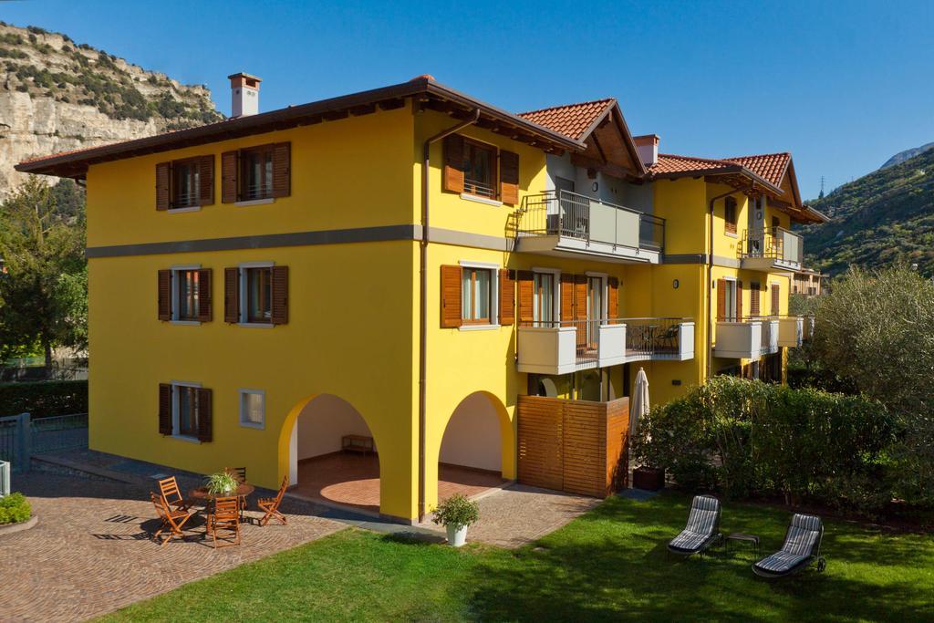 Апарт отель Casa Carla Торболе Экстерьер фото